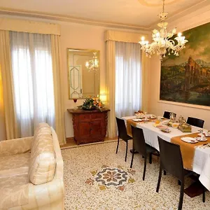 Ca Del Modena Only Bed & Breakfast Venetië